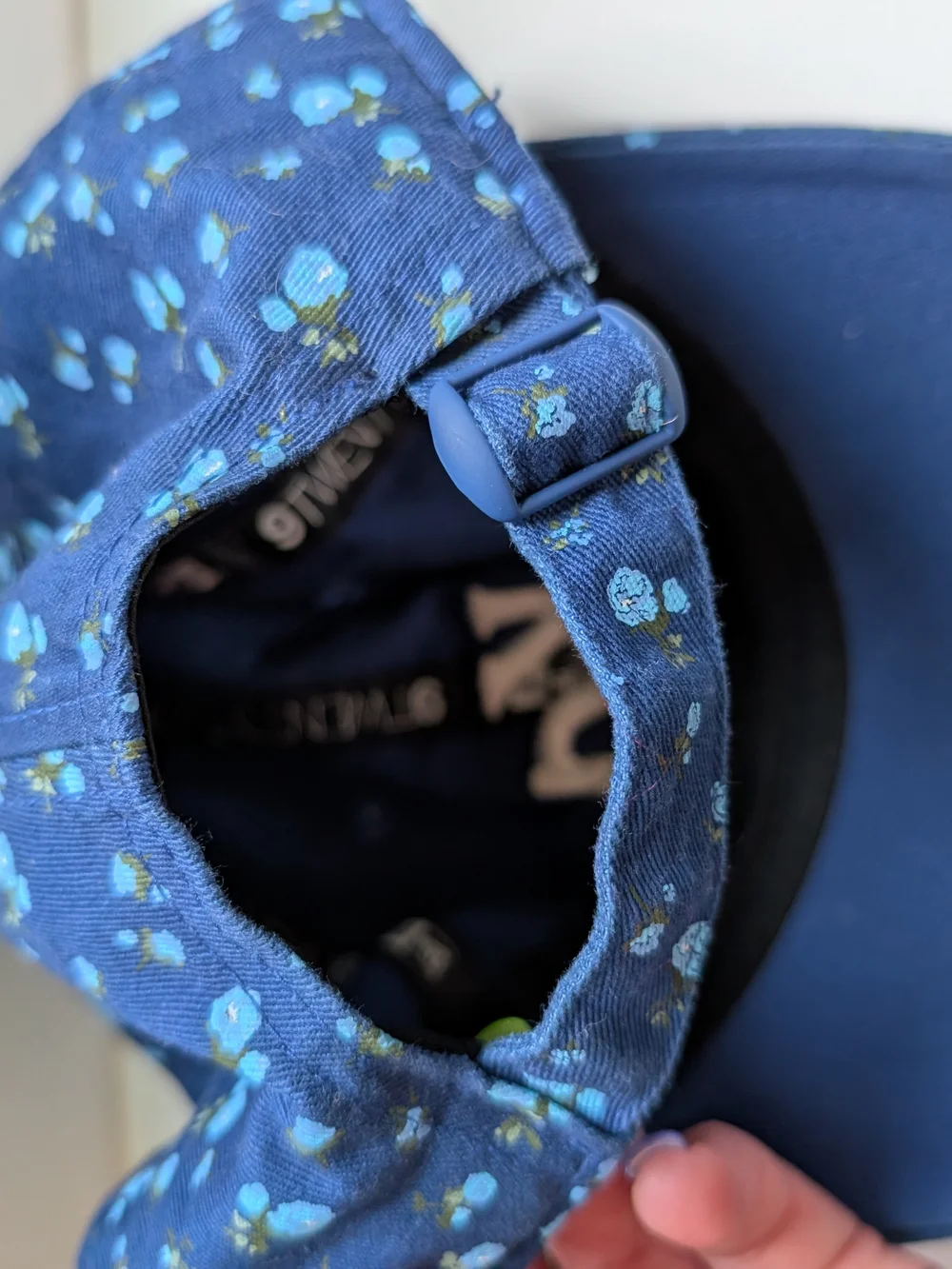 KC Royals New Era Navy Blue Floral Accent 9TWENTY Cap